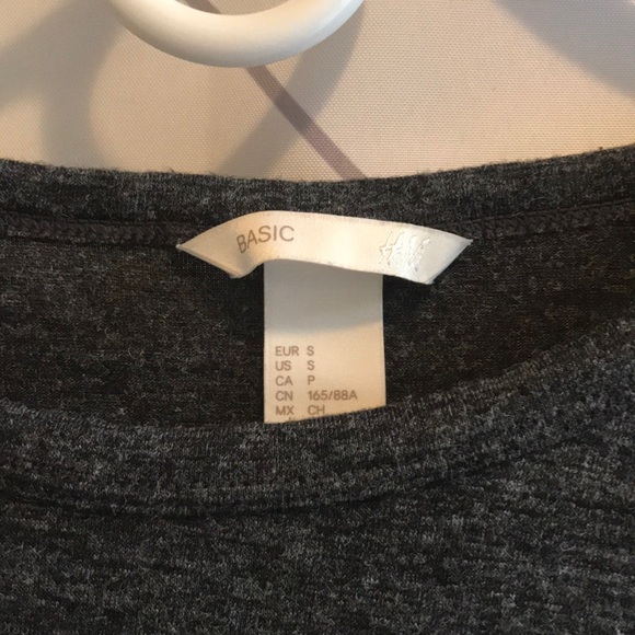 Form fitting midi dress! - Picture 6 of 7